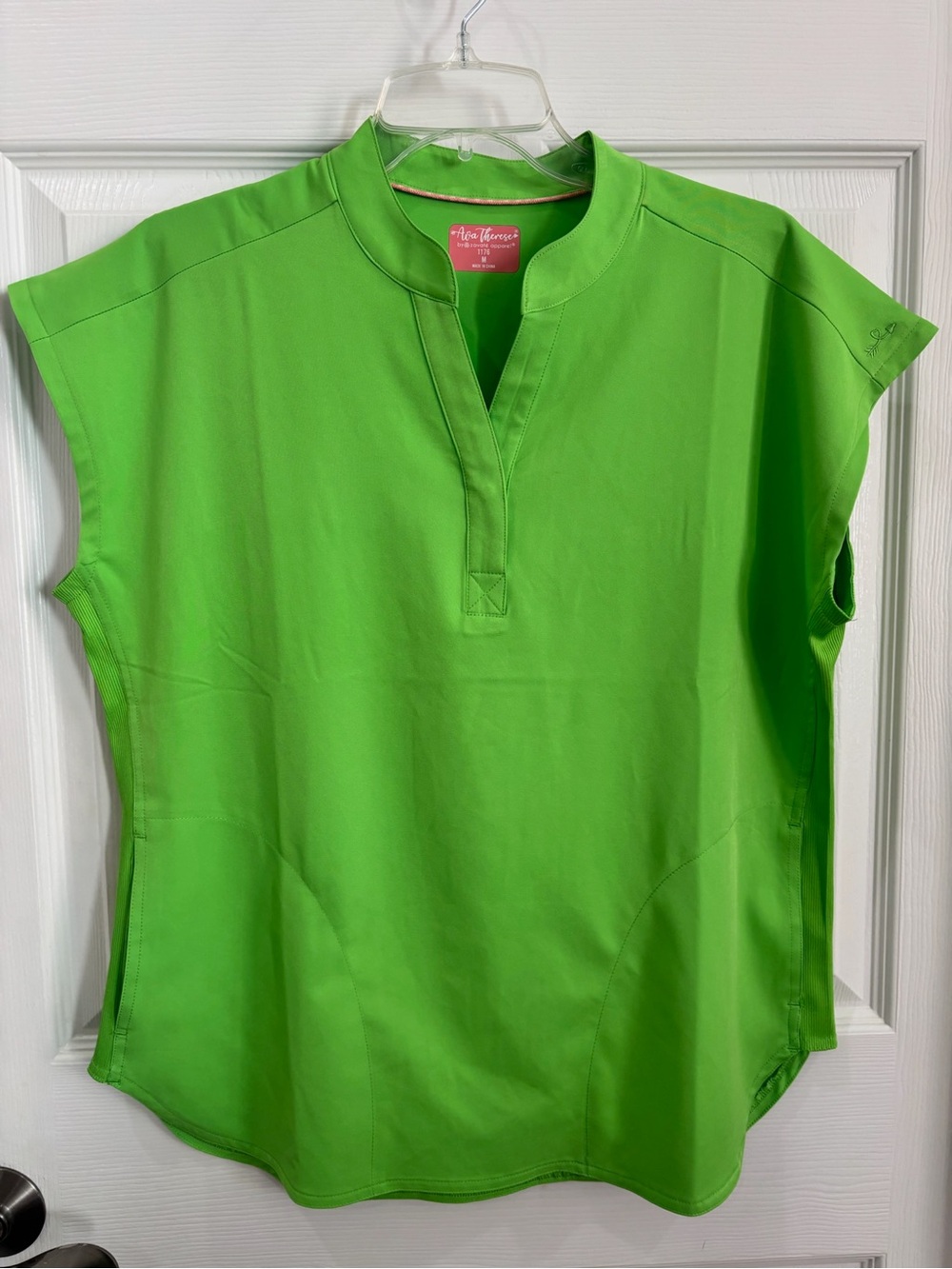 Ava Therese Scrub Top V‑Notch Sleeveless Tunic in Lime Green